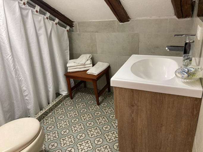 Bathroom 2, Hotel Posada del Rey, Cuenca