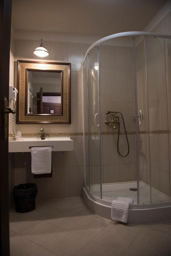 Bathroom 5, Nora Prestige, Timisoara