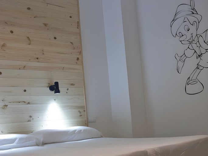 Bedroom 3, Casual del Cine Valencia, Valencia