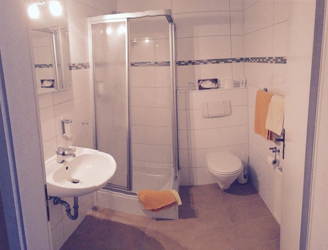 Bathroom 5, Alt Wehlheiden, Kassel