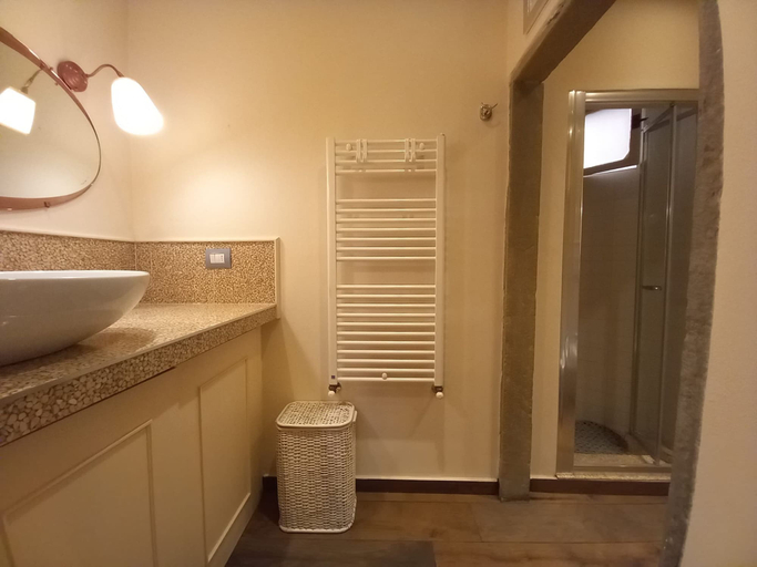 Room 3, Leone in Firenze With 1 Bedrooms and 1 Bathrooms, Florence