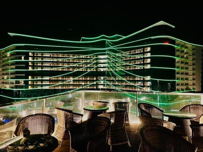 Food & Drinks 4, Hong Ngoc Hotel