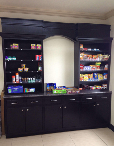 Food & Drinks 4, Surestay Plus By Bw San Antonio North 281 N, Bexar