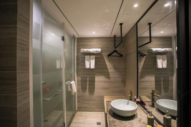 Bathroom 4, Pulun Hotel (Shaoxing Didang Shimao Plaza), Shaoxing