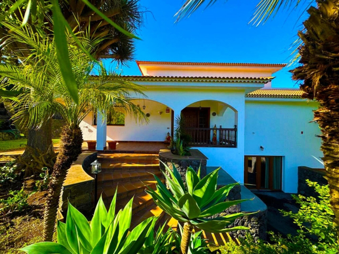 Exterior & Views 2, Villa in La Orotava 7 Bedrooms 1 bed 7 Baths, Santa Cruz de Tenerife