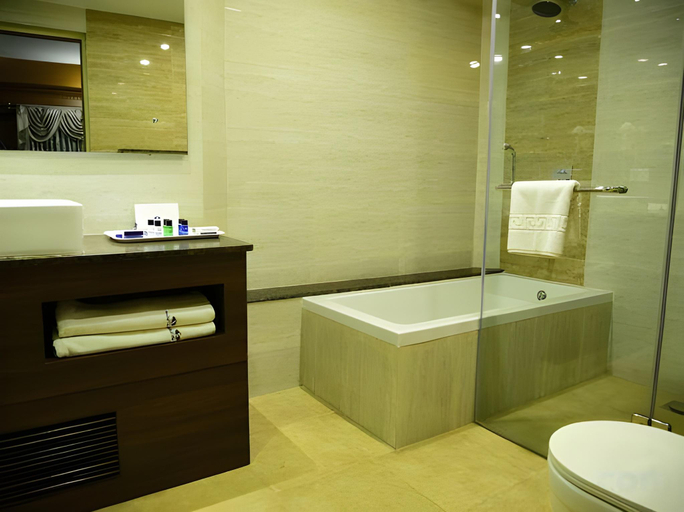 Bathroom 5, Hotel Sandesh The Prince, Mysore
