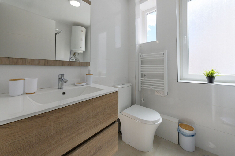 Room 4, M Mdl92 Alquiler Mensual en Madrid Piso Moderno, Madrid