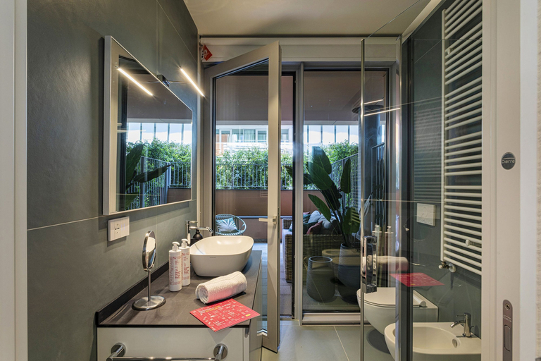 Room 3, Waterfront Dream by Wonderful Italy, Genova