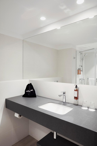 Bathroom 4, Q Hotel Plus Wrocław Bielany, Środa Śląska