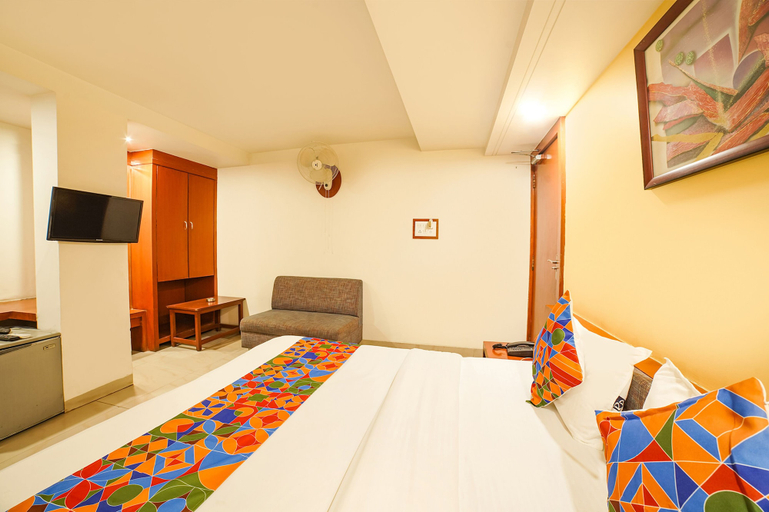 Bedroom 4, FabHotel Pleasure Inn - Nr. DB Mall, Bhopal