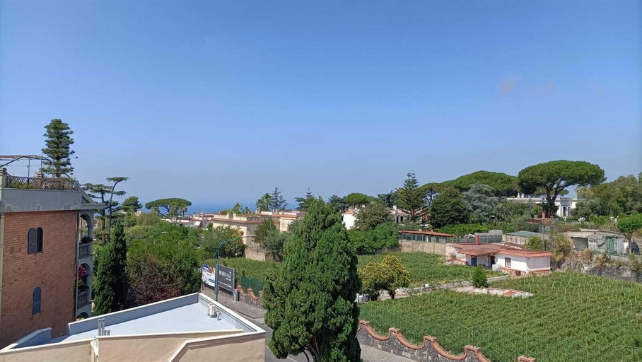 Public Area, B&B La Ginestra, Napoli