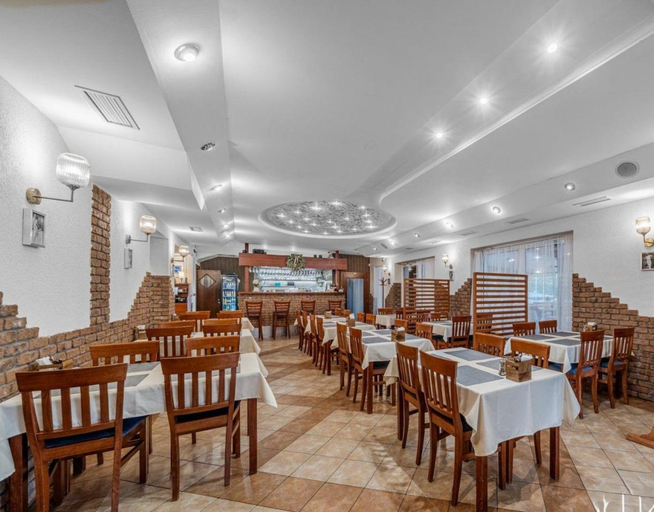 Food & Drinks 3, Raketa Residence, restaurant & hotel, Prievidza