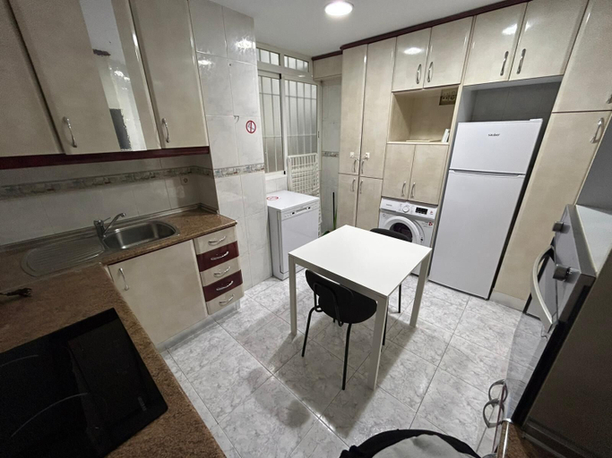 Others 4, Rooms Pontones, Madrid