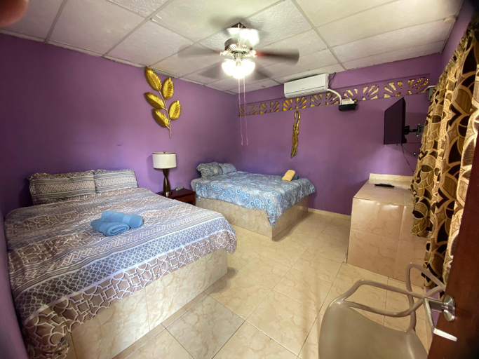 Sport & Beauty 4, Windmill Hostal, Antón