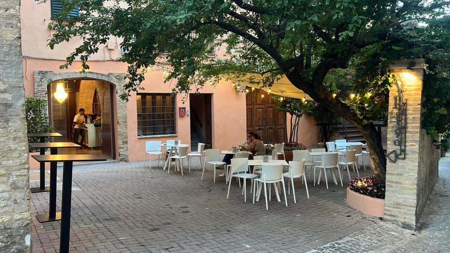 Food & Drinks 4, I Mecenati, Macerata