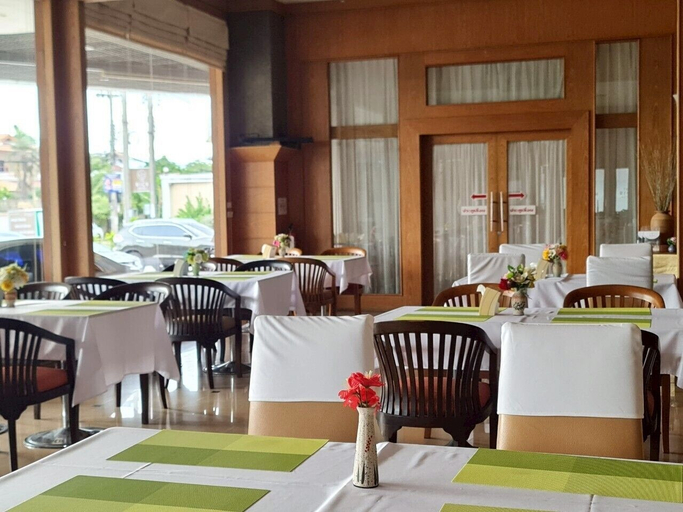 Food & Drinks 4, The Rich Hotel Rama 5, Muang Nonthaburi