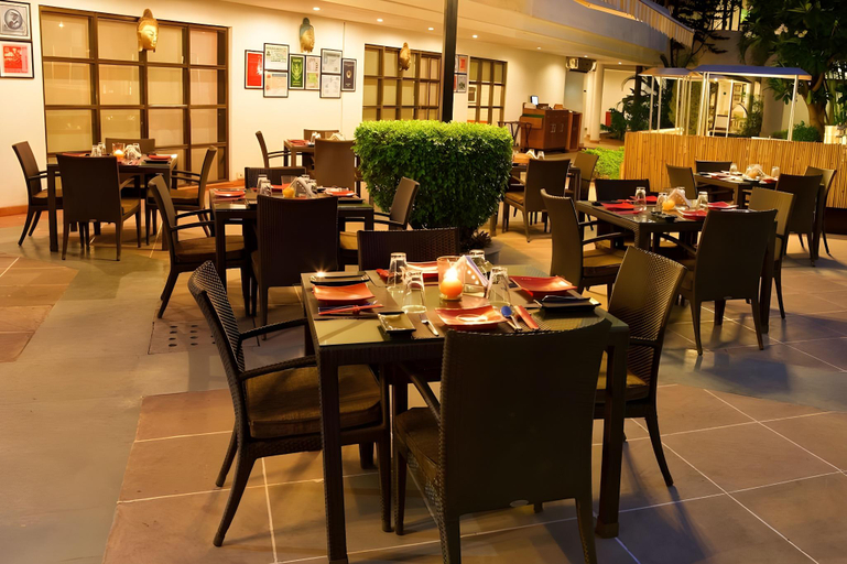 Food & Drinks 5, Lemon Tree Hotel Ahmedabad, Ahmadabad