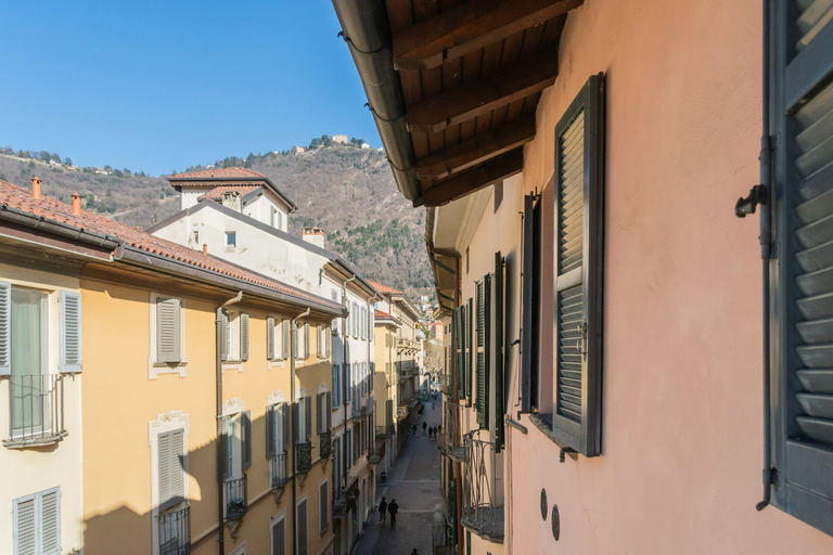 Room 2, Domus 3 in Como in Como, Como