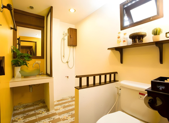 Bathroom 4, Ban Kong Rao Yododo Resort, Muang Chiang Mai