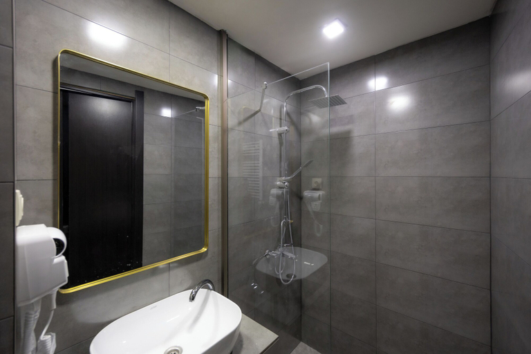 Bathroom 4, Regraph Hotel, Tbilisi