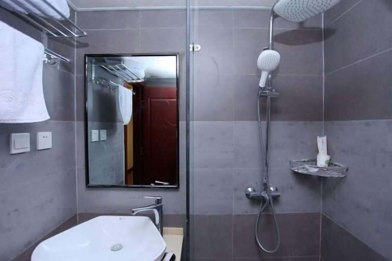 Bathroom 3, Lianyungang Green Apple Hotel Apartment, Lianyungang