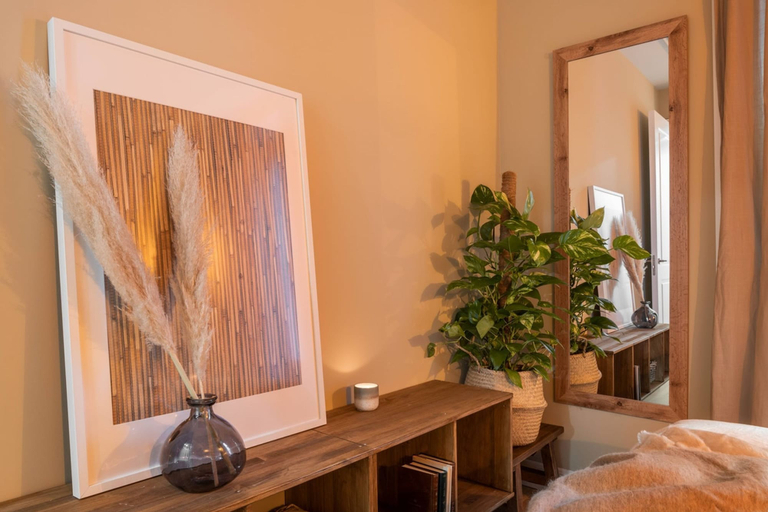 Room 3, Ora - 1 Bedroom in Almagro, Madrid