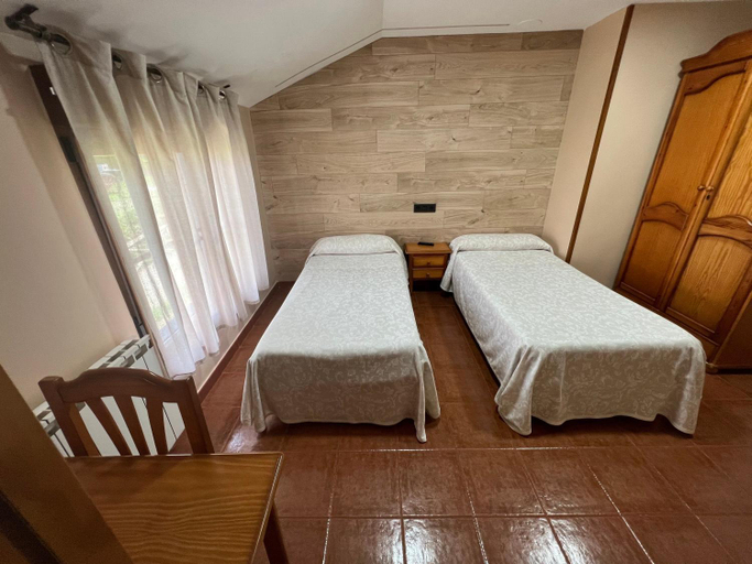 Bedroom 4, Hotel La Brana, Asturias