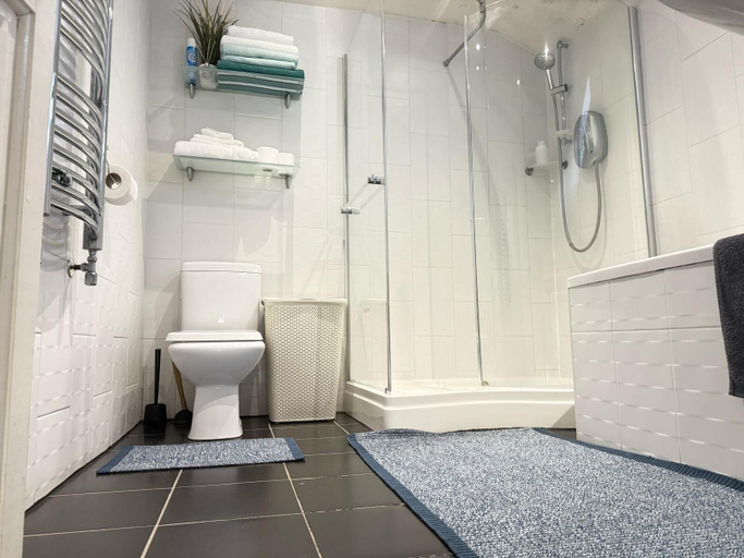 Bathroom, SpareRoom in Plumstead - London, London