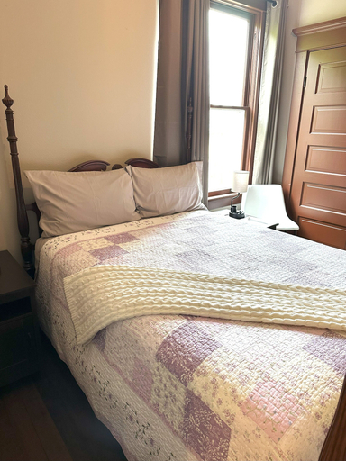 Bedroom 3, Pearl Inn Bed and Breakfast, Pacific