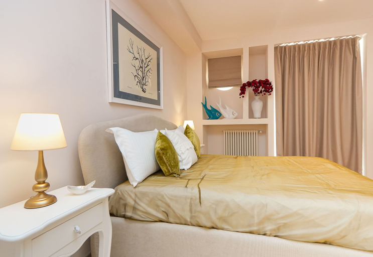 Room 4, Marina Homes Standard 2, Syracuse