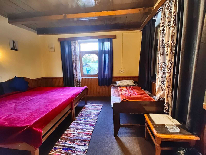 Bedroom 2, Namha Stay by Negi Wooden House, Kullu
