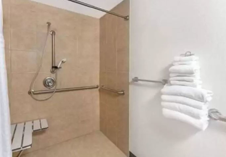 Bathroom 4, Quality Inn, Union
