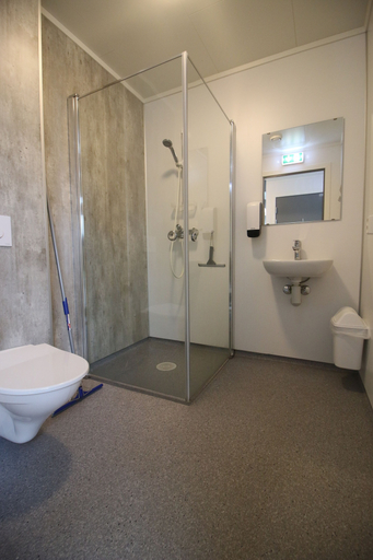 Bathroom 4, Storviksanden Camping AS, Gildeskål