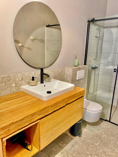 Bathroom 4, Vila ROBIDA & SPA, Koper