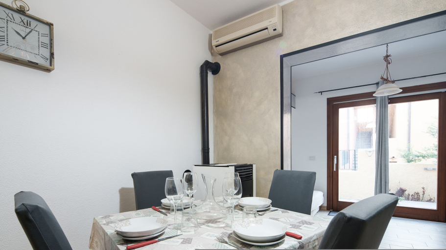 Room 4, Gabry s House in Olbia, Olbia-Tempio
