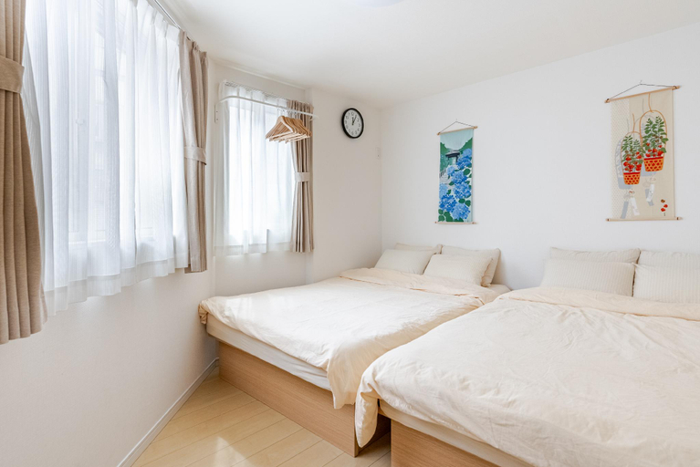 Bedroom 2, A咲洲(庁舎展望、ATC、インテックス)17分;直通-新世界&通天閣19分、大阪城36分、万博22分, Osaka