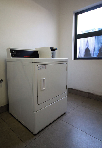 Others 5, 2BR-2BA - Rivonia Residence 1, City of Johannesburg