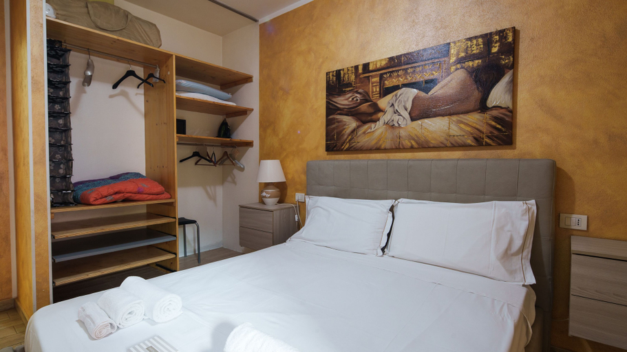Room 5, Gabry s House in Olbia, Olbia-Tempio