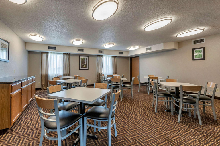 Others 5, Quality Inn, Union