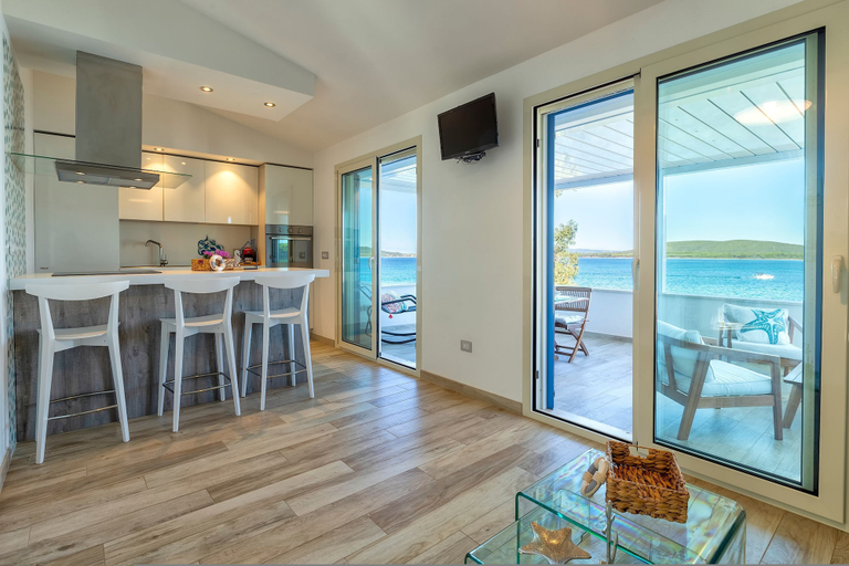 Room 2, Sardinia Re - Porto Conte Bay Terrace, Sassari