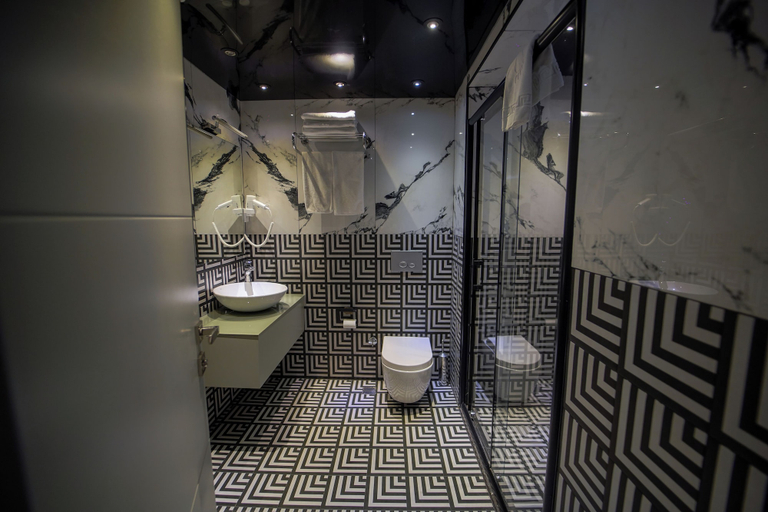 Bathroom 4, Basel Hotel, Antalya