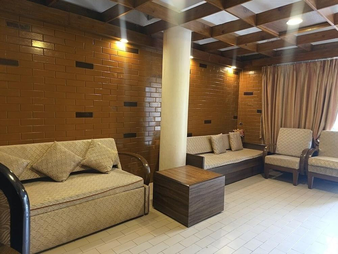 Others 5, Hotel Panorama, Satara