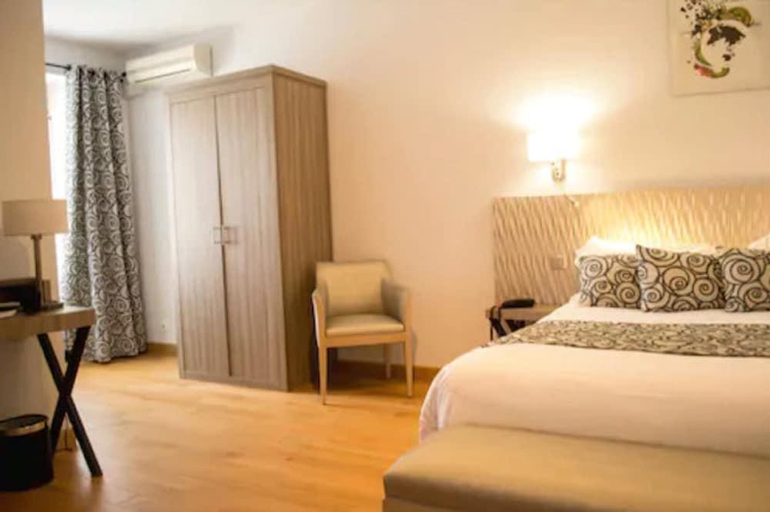 Bedroom 3, Hotel Restaurant Des Remparts, Haute-Marne