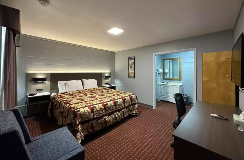 Bedroom, Rodeway Inn & Suites Seneca, Oconee