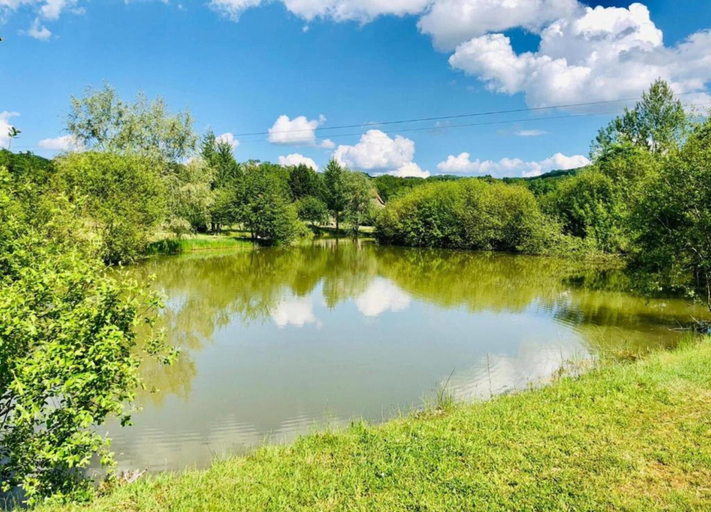 View from property 4, Cozy Retreat With Shared Pool, Lot