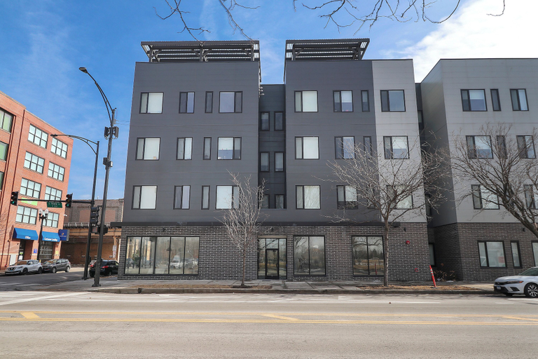 Exterior & Views, Stylish 4BR Stay - State rep, Cook