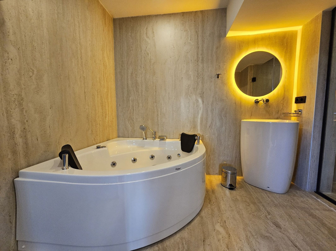 Bathroom 5, SuLara Exclusive Hotel, Antalya