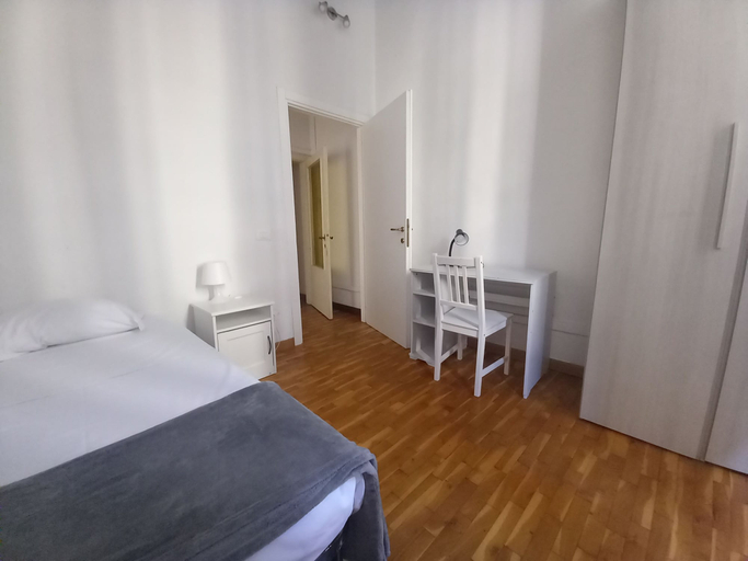 Room 4, Cavour 46 First in Firenze, Florence