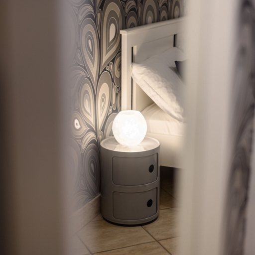 Room 4, Via Nilo 30 in Naples, Napoli