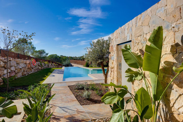 Room 2, Kumquat Penthouse With Jacuzzi Rooftop Golf Las Colinas, Alicante